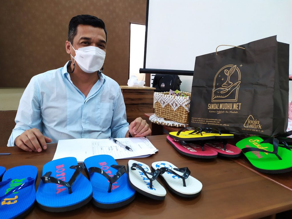 Sandal Wudhu Aceh