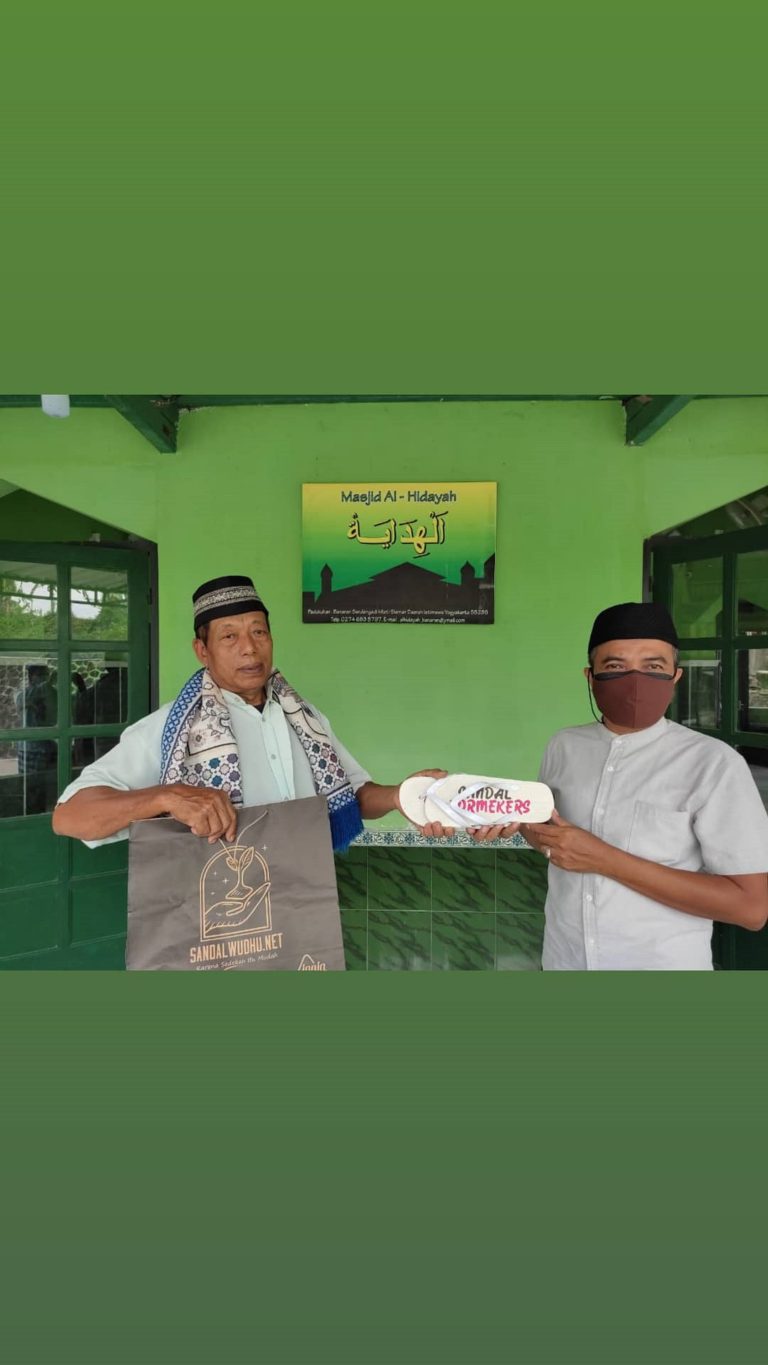 Sedekah Yang Diberikan Atas Nama Orang yang Telah Meninggal Dunia,Apakah Pahalanya Sampai Kepada Orang Yang Meninggal
