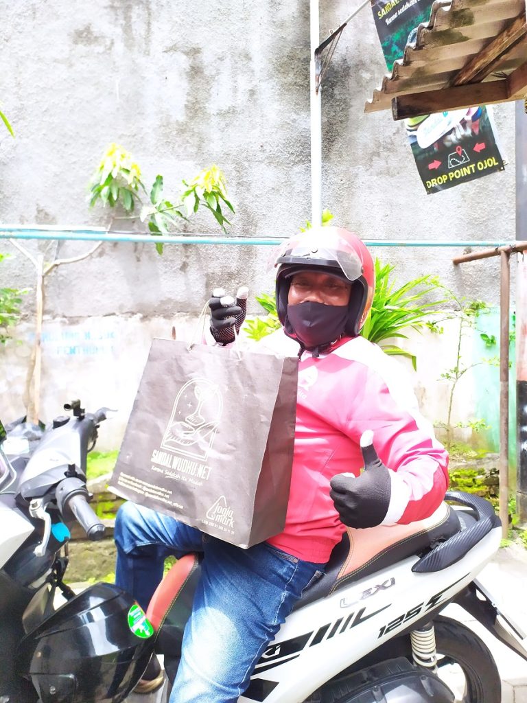 Sedekah Sandal
