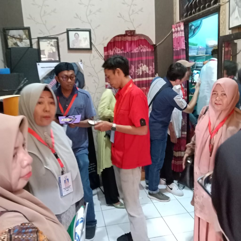 Studi Tiru PKBM Suka Maju Sejahtera (SMS) Padang