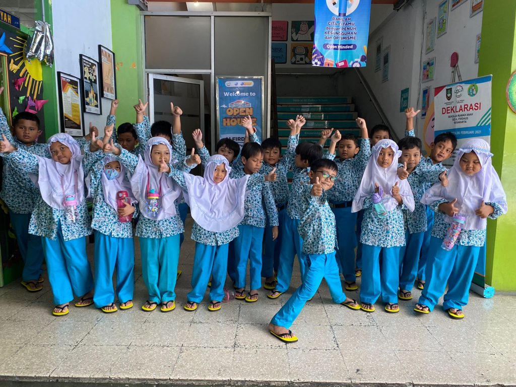 sandal anak