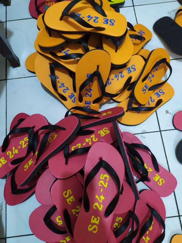 sandal custom nama santri