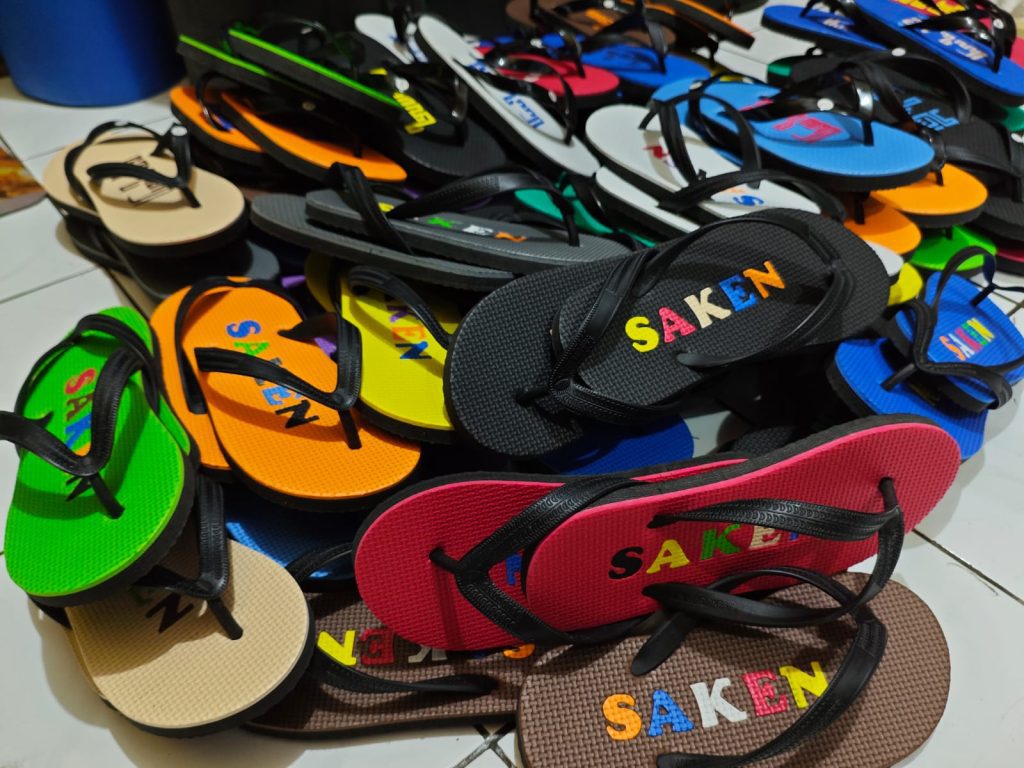 sandal custom SDIT